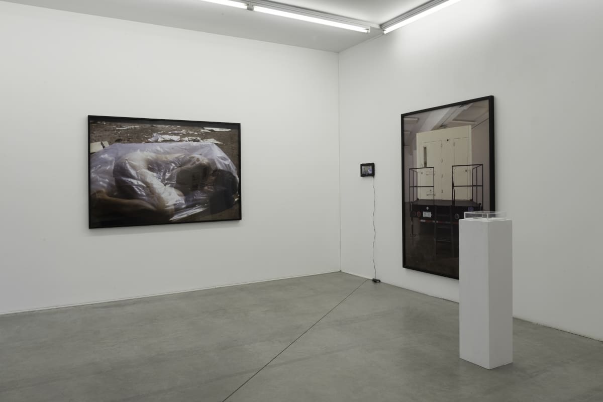 In-Attesa, 2020, installation view presso Prometeo Gallery, ph. Ludovica Mangini