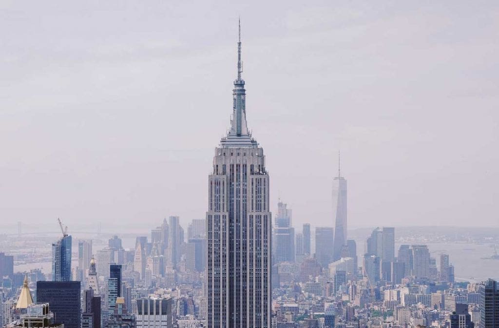 BANDO PREMIO NEW YORK 2023 - XIX Edizione - Nati dopo il 31 dicembre 1988 - Cittadini italiani e residenti in Italia - Scadenza 14 agosto 2023 BANDO PREMIO NEW YORK 2023 - XIX Edizione - Nati dopo il 31 dicembre 1988 - Cittadini italiani e residenti in Italia - Scadenza 14 agosto 2023