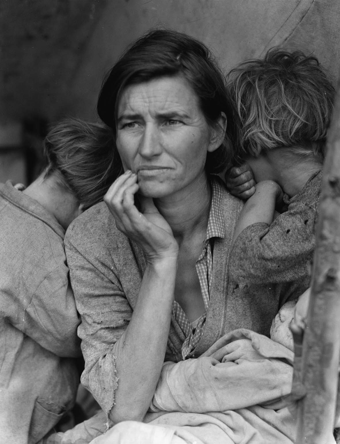 DOROTHEA LANGE - Bassano del Grappa. Prima donna fotografa cui il MoMa dedicò una retrospettiva. co-fondatrice nel 1952 di Aperture