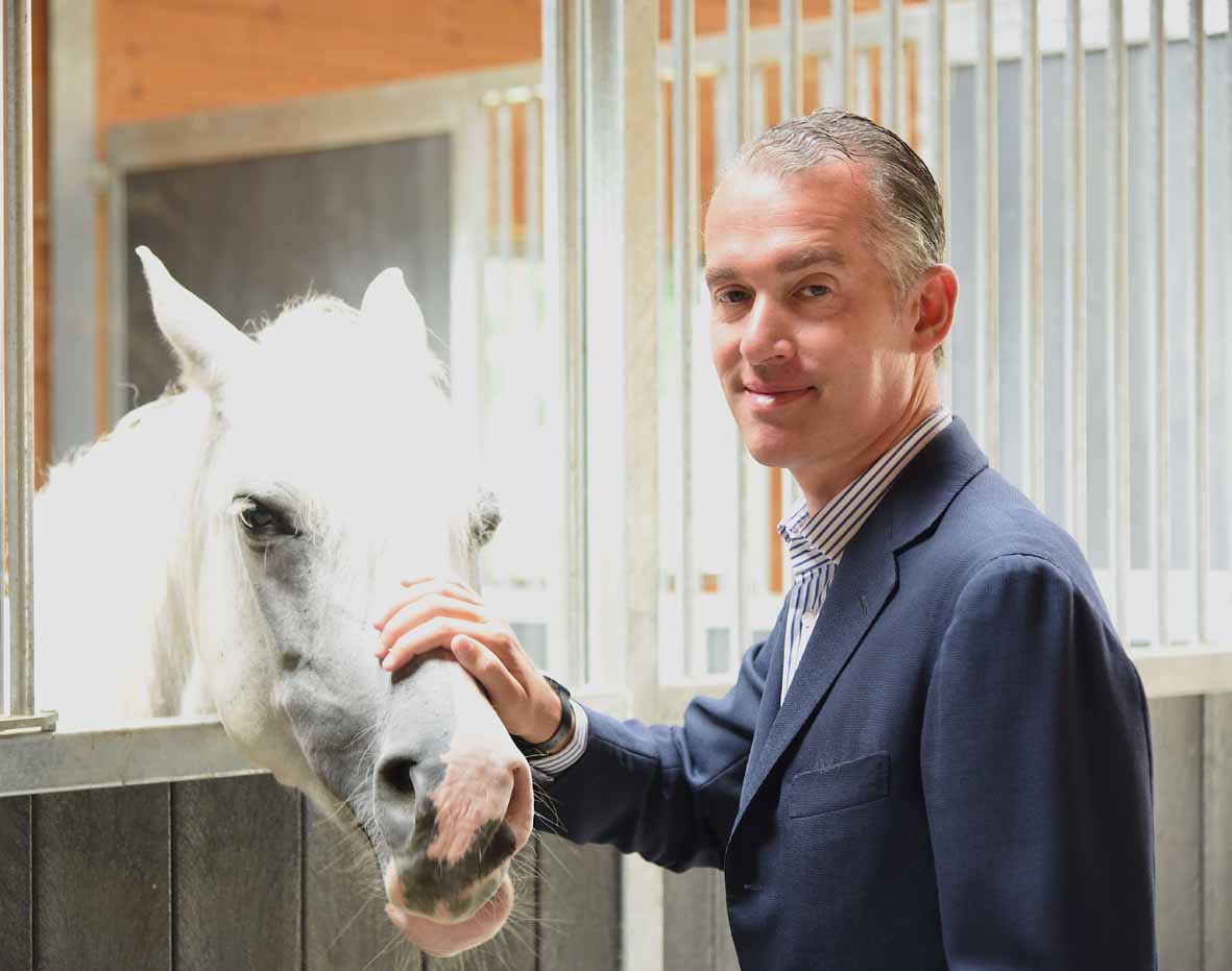 Scopri come Fondazione Fabrizio Moretti, Prato, offre opportunità di vita migliore con l'ippoterapia e il Centro di Riabilitazione Equestre.