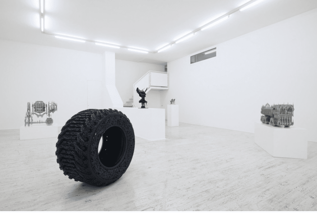 La Thomas Brambilla Gallery di Bergamo presenta la mostra di Wim Delvoye solo show, artista belga neo-concettuale