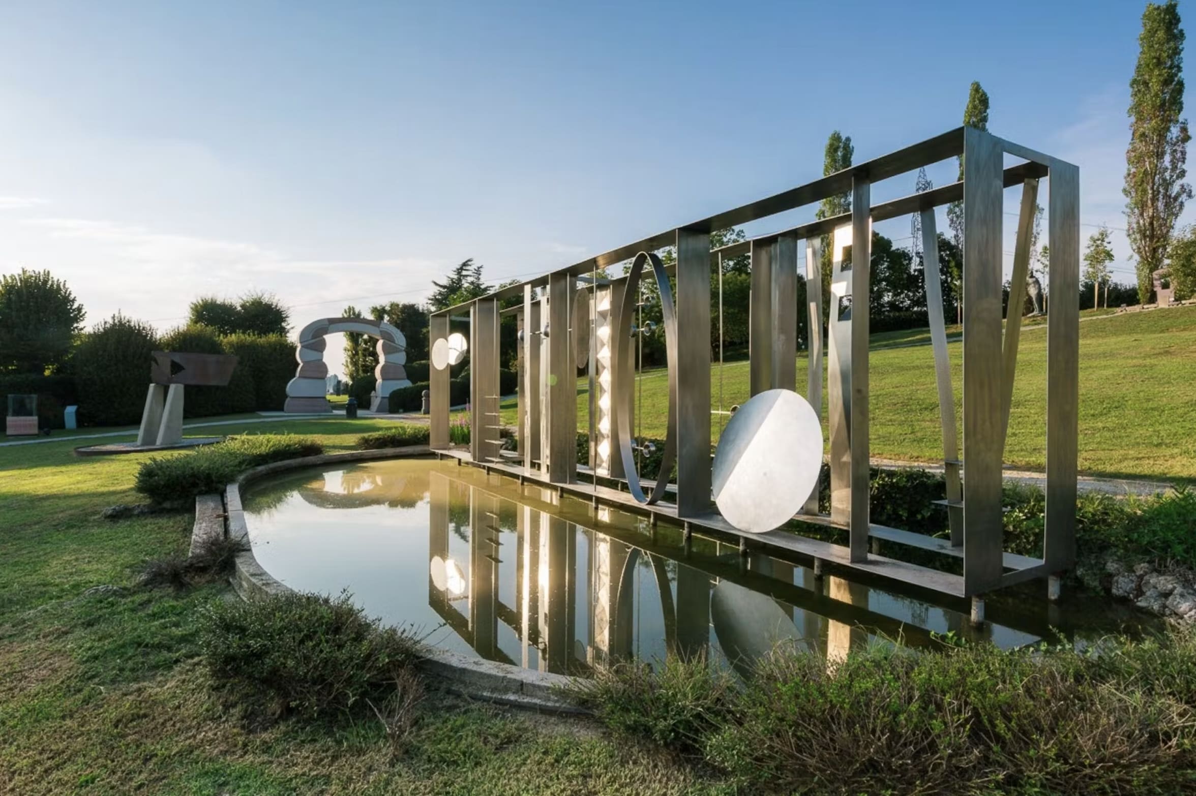 Parchi Arte Italia, dove la natura incontra la scultura. Installazioni e opere di artisti internazionali in giardini e musei a cielo aperto