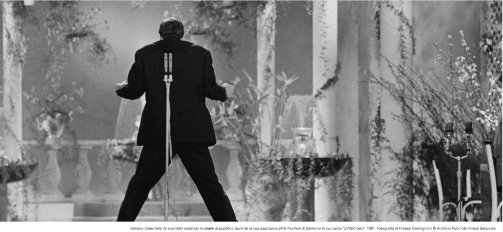 Gallerie d’Italia propone nella sede di Torino la mostra fotografica Non ha l’età. Il Festival di Sanremo in bianco e nero 1951-1976