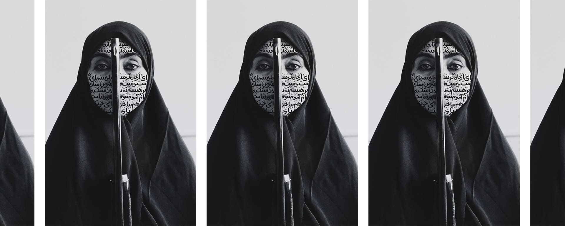 Shirin Neshat mostra Milano al PAC dal 28 marzo 2025. Un'ampia retrospettiva sull'artista iraniana tra fotografia, video e installazioni.