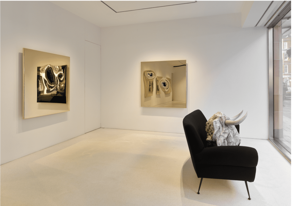 Gagosian Davies Street di Londra ospita la mostra MAURIZIO CATTELAN. Bones, aperta dal 8 aprile al 24 maggio Gagosian Davies Street di Londra ospita la mostra MAURIZIO CATTELAN. Bones, aperta dal 8 aprile al 24 maggio