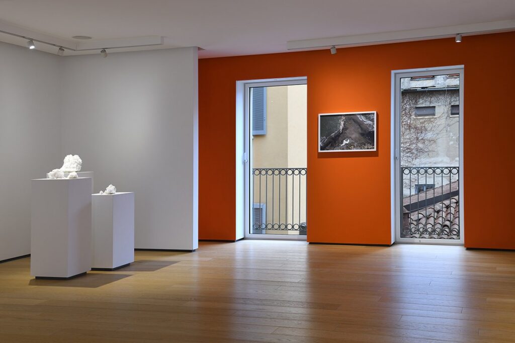 Zanetti La danza del sale: a BUILDING Milano foto, video e sculture nate nelle saline di Margherita di Savoia. Date e orari.